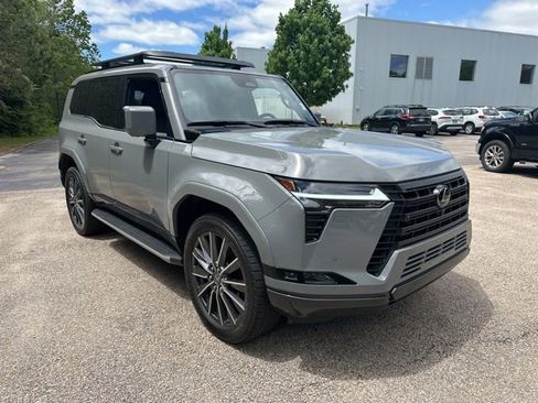 Used 2024 Lexus GX 550 w/ Accessory Package (31) image 8