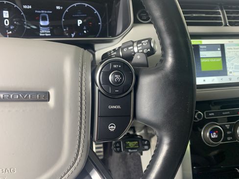 Used 2017 Land Rover Range Rover Supercharged AWD/4WD image 18