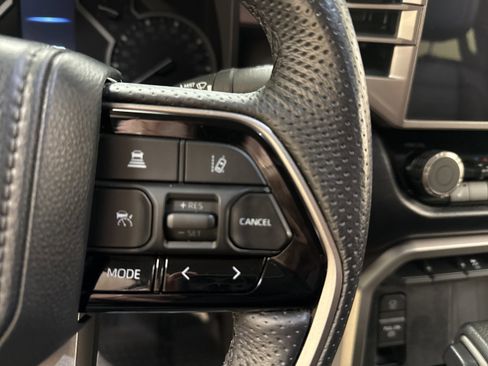 Used 2022 Toyota Tundra SR5 w/ SR5 Premium Package image 30