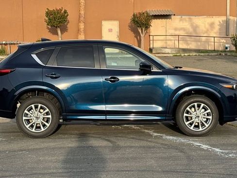 New 2025 MAZDA CX-5 AWD 2.5 S w/ Select Package image 3