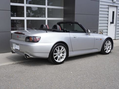 Used 2005 Honda S2000 image 4