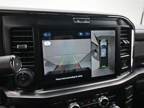 New 2026 Ford F250 Lariat w/ Black Appearance Package image 15