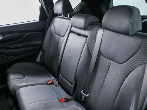Used 2019 Hyundai Santa Fe SE image 24