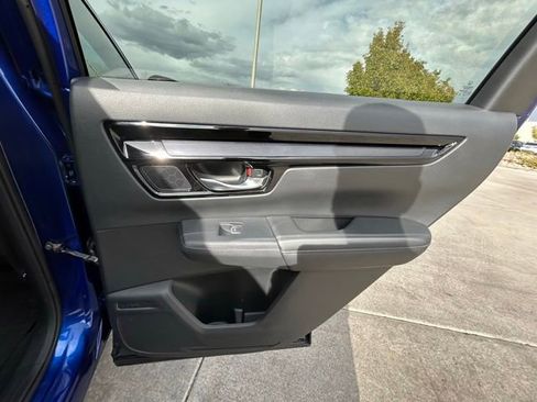 Used 2024 Honda CR-V EX-L image 17