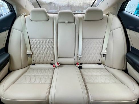 Used 2023 Nissan Maxima Platinum w/ Sport Mat Group image 9