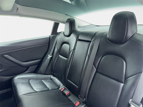Used 2022 Tesla Model 3 Long Range image 43
