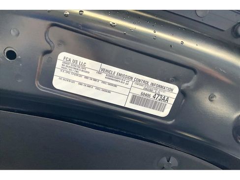 Used 2019 RAM 1500 Laramie image 31