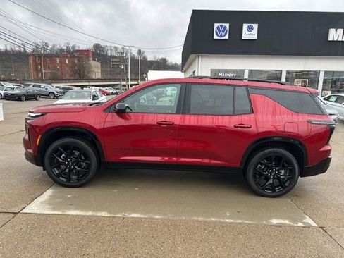 Certified 2024 Chevrolet Traverse RS w/ LPO, Floor Liner Package image 2