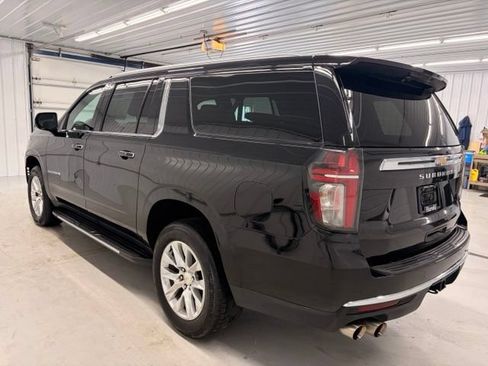 Used 2024 Chevrolet Suburban Premier AWD/4WD image 4