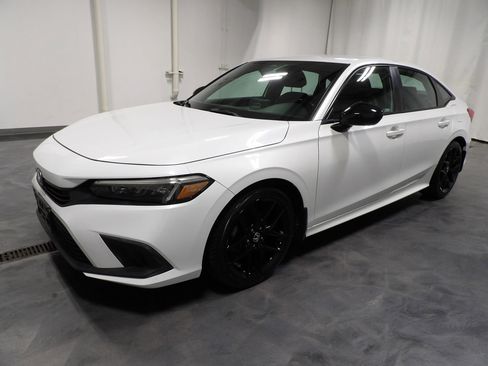 Used 2022 Honda Civic Sport image 4