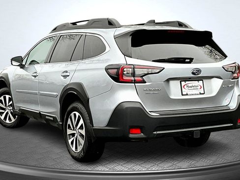 Used 2025 Subaru Outback Premium w/ Popular Package #1A AWD/4WD image 13