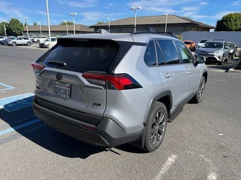 Used 2025 Toyota RAV4 XLE Premium w/ Weather Package AWD/4WD image 5