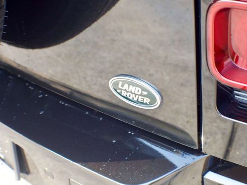 Used 2021 Land Rover Defender 90 S image 14