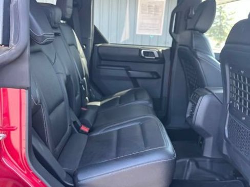 Used 2025 Ford Bronco Badlands AWD/4WD image 30