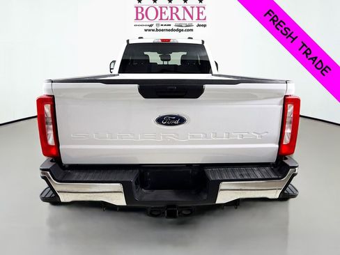 Used 2025 Ford F350 XLT image 6