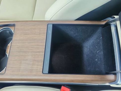 Used 2022 Tesla Model S Base image 54