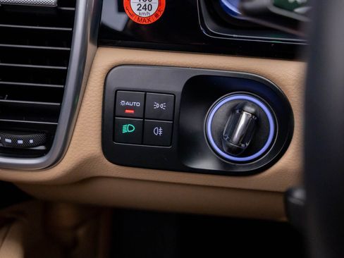 Certified 2023 Porsche Cayenne image 24