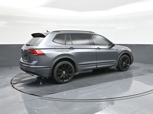 Used 2021 Volkswagen Tiguan SE R-Line image 15