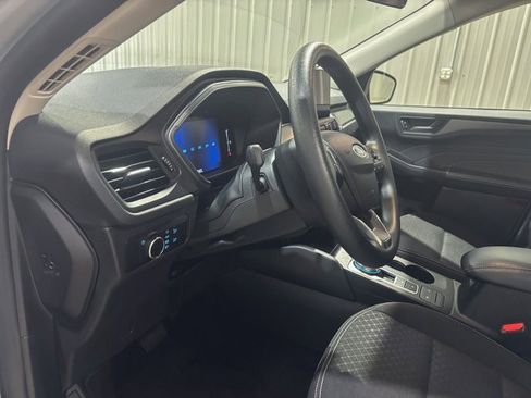 Used 2025 Ford Escape Active image 16