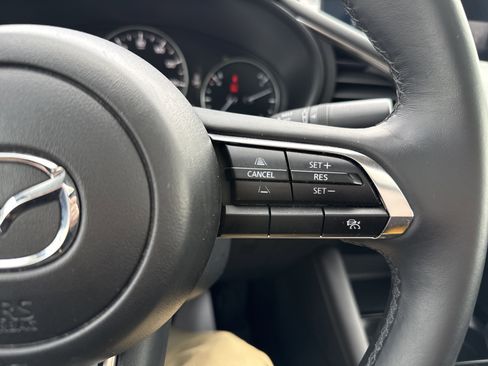 Used 2025 MAZDA MAZDA3 s image 17