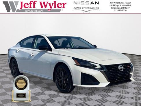 New 2025 Nissan Altima 2.5 SR w/ SR Premium Package image 1