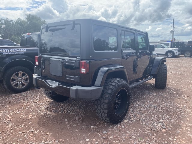 Used 2017 Jeep Wrangler Unlimited Sahara w/ Max Tow Package AWD/4WD image 4