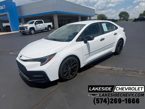Used 2020 Toyota Corolla SE FWD image 1