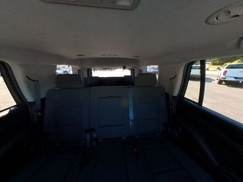 Used 2018 Chevrolet Tahoe LS w/ All-Season Package AWD/4WD image 32