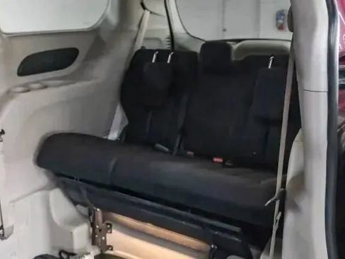 Used 2018 Chrysler Pacifica Touring Plus w/ Tire & Wheel Group image 38