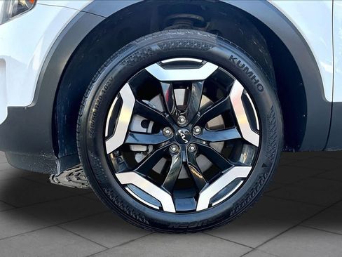 Certified 2025 Kia Telluride S FWD image 11