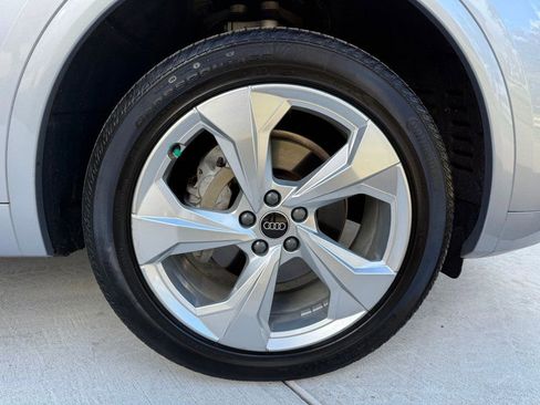 Used 2022 Audi Q5 2.0T Premium Plus w/ Premium Plus Package image 23