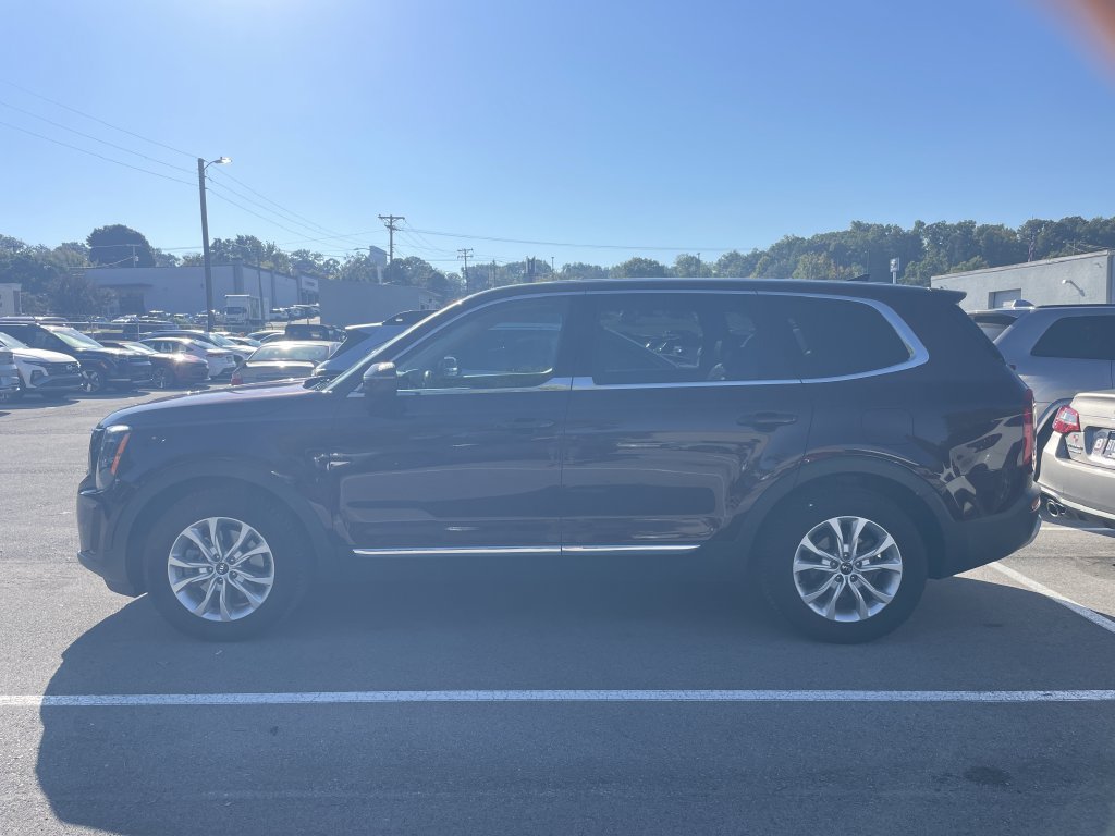 Used 2021 Kia Telluride LX FWD image 4