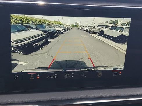 Certified 2024 GMC Sierra 1500 AT4 w/ Technology Package AWD/4WD image 19