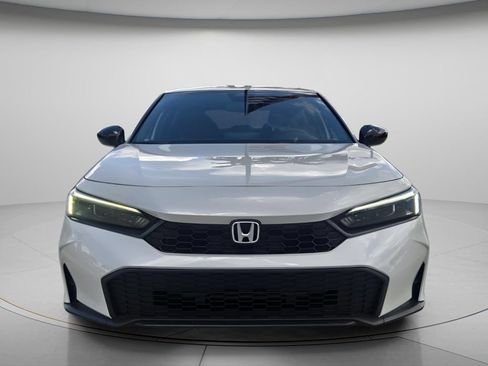 Used 2025 Honda Civic Sport image 4