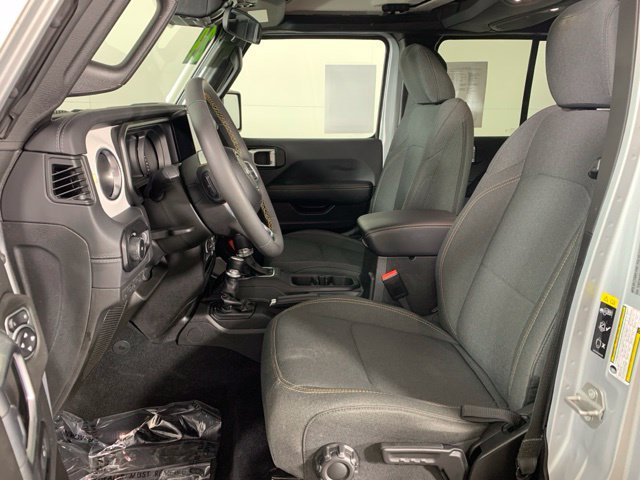Used 2024 Jeep Wrangler Unlimited Sahara w/ Safety Group AWD/4WD image 18