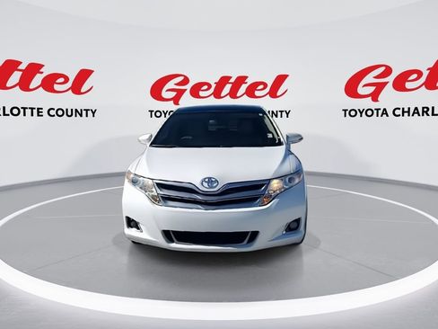 Used 2014 Toyota Venza XLE image 3