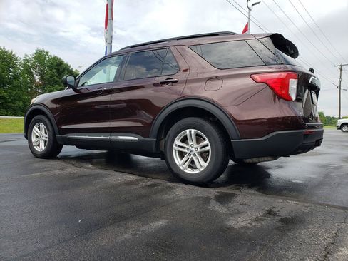 Used 2020 Ford Explorer XLT w/ Comfort Package AWD/4WD image 8