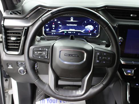 Used 2025 GMC Sierra 1500 Denali Ultimate image 17