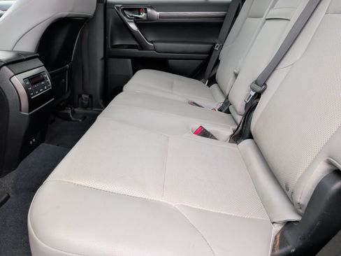 Used 2023 Lexus GX 460 w/ Black Line Special Edition AWD/4WD image 35