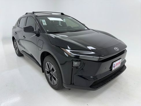 New 2026 Toyota bZ XLE Plus image 2