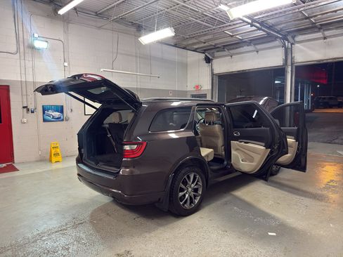 Used 2017 Dodge Durango GT w/ Premium Group AWD/4WD image 14