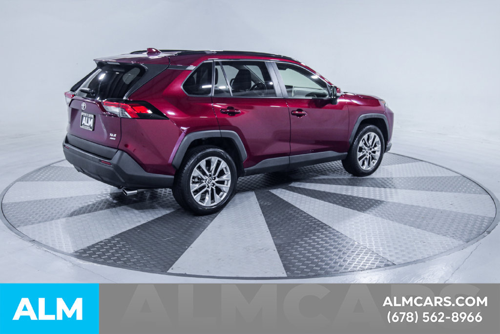 Used 2019 Toyota RAV4 XLE Premium w/ Advanced Technology Package AWD/4WD image 7