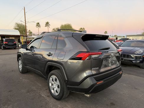 Used 2020 Toyota RAV4 LE w/ Carpet Mat Package image 5