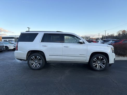 Used 2019 GMC Yukon Denali w/ Denali Ultimate Package image 4