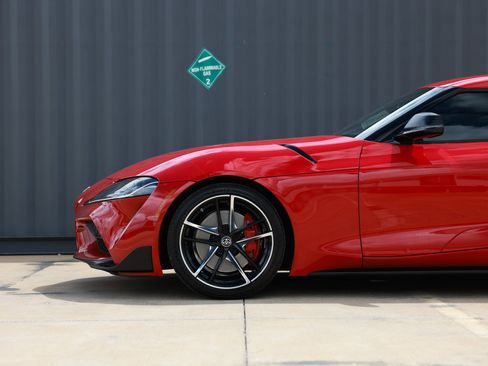 Used 2020 Toyota Supra Premium w/ Driver Assist Package image 31