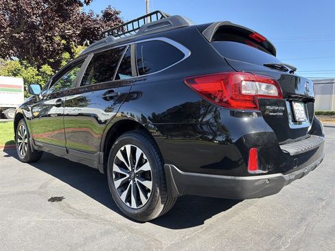 Used 2017 Subaru Outback 2.5i Limited AWD/4WD image 7
