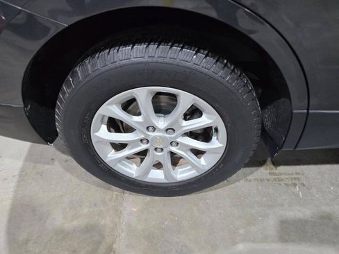 Used 2018 Chevrolet Equinox LT AWD/4WD image 19