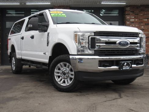 Used 2018 Ford F250 XLT w/ Snow Plow Prep Package image 2