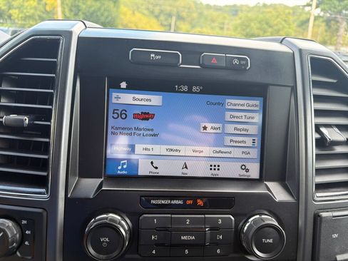 Used 2018 Ford F150 XLT w/ Equipment Group 302A Luxury AWD/4WD image 15