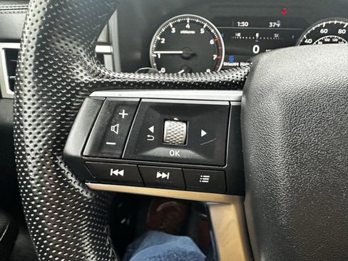 Used 2024 Mitsubishi Outlander SE Black Edition image 31